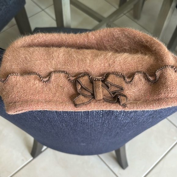 Wool hat. - Picture 1 of 3